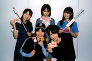小川杏奈・野見山杏里・夏菜/MIYUMI・齋藤乃愛